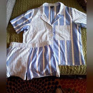 Gap pajama set, size small top, size extra small bottoms